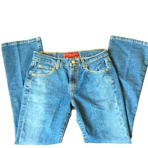 VINTAGE LEVIS Women’s MADE IN THE USA W30xL29xR9.5